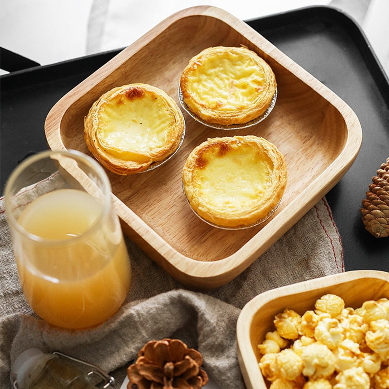Square wooden salad bowls