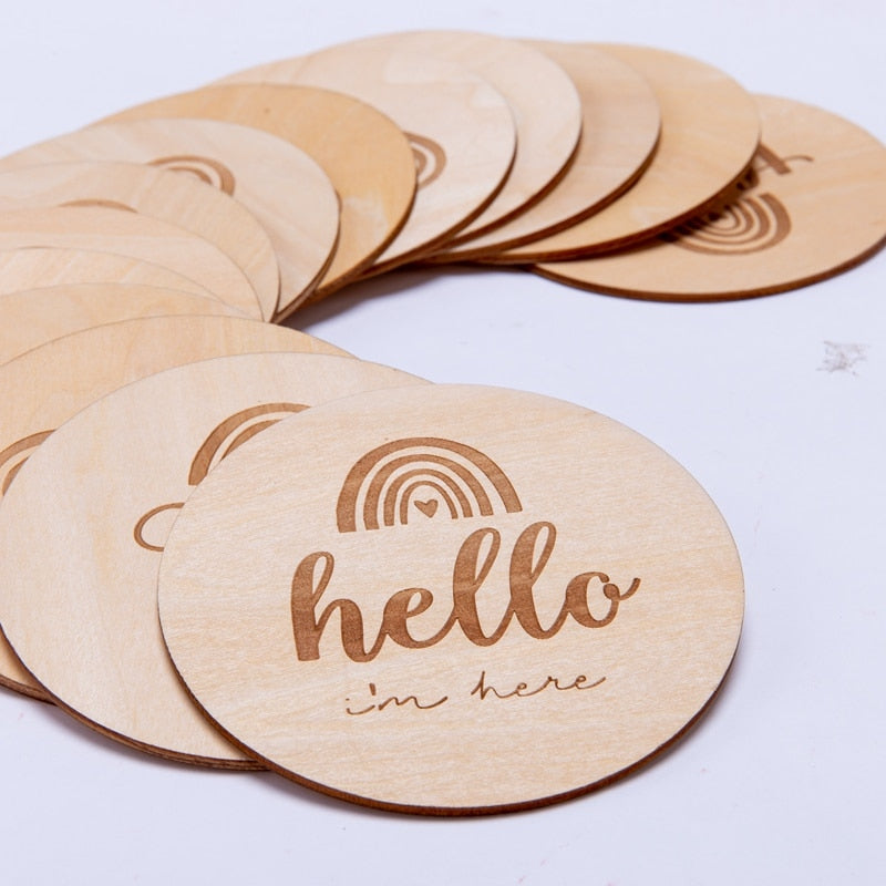 Newborn monthly wooden signs