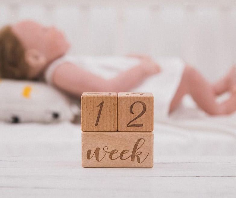 Set of 3 engraved wooden baby calendar