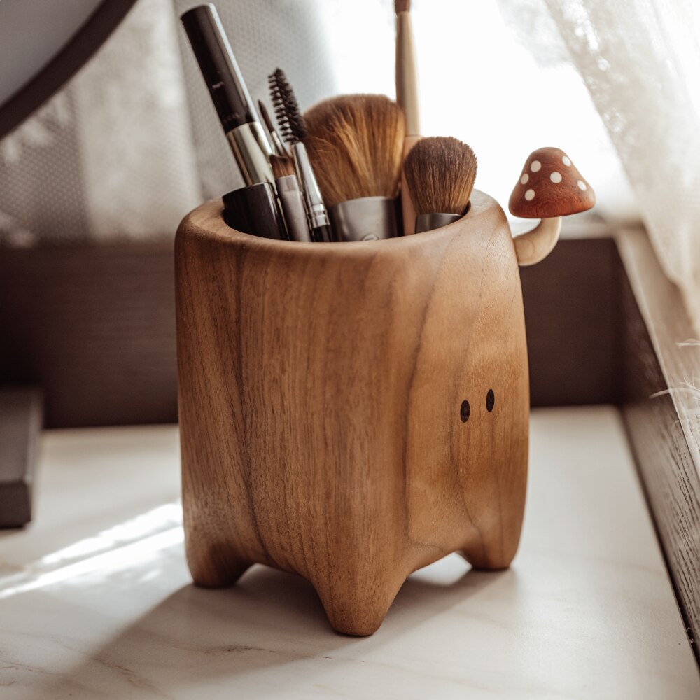 Wooden tableware holder or pen holder